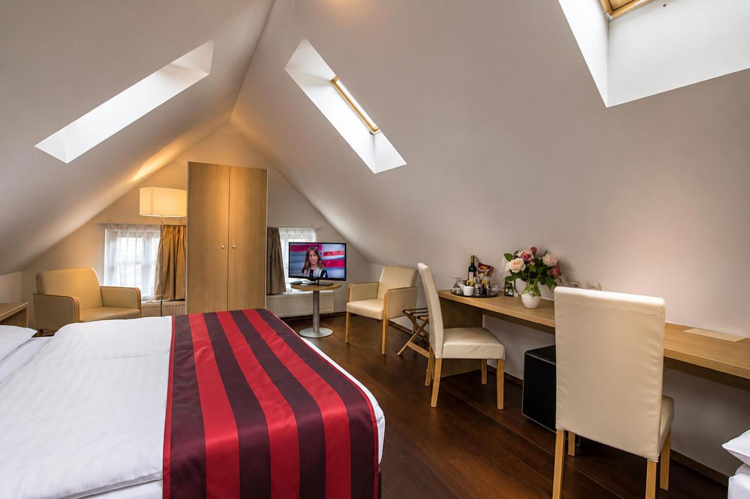 Executive Triple Room