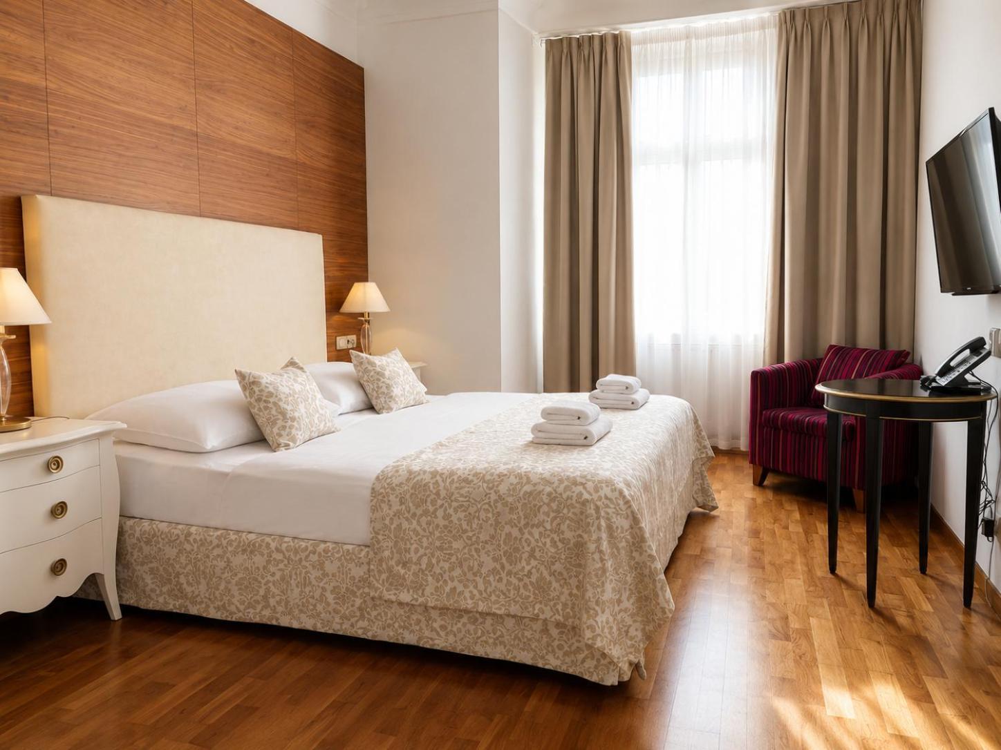 Executive Triple Room