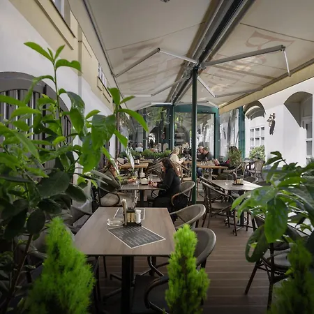 Little King Hotel U Malvaze-3